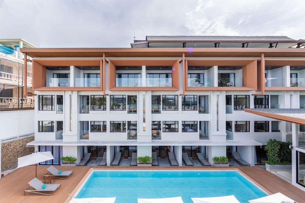Liv Hotel Phuket Patong Beachfront Dış mekan fotoğraf