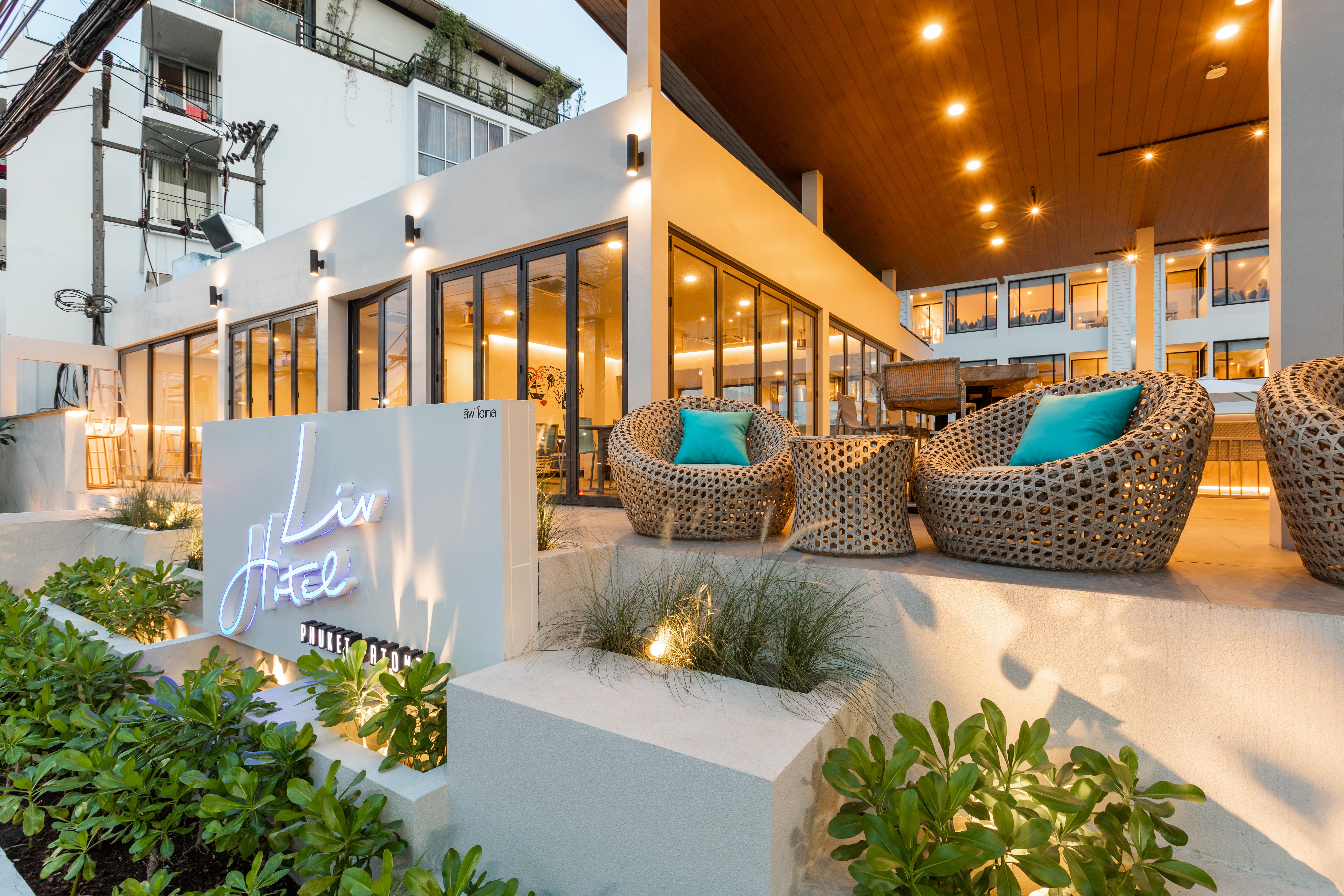 Liv Hotel Phuket Patong Beachfront Dış mekan fotoğraf