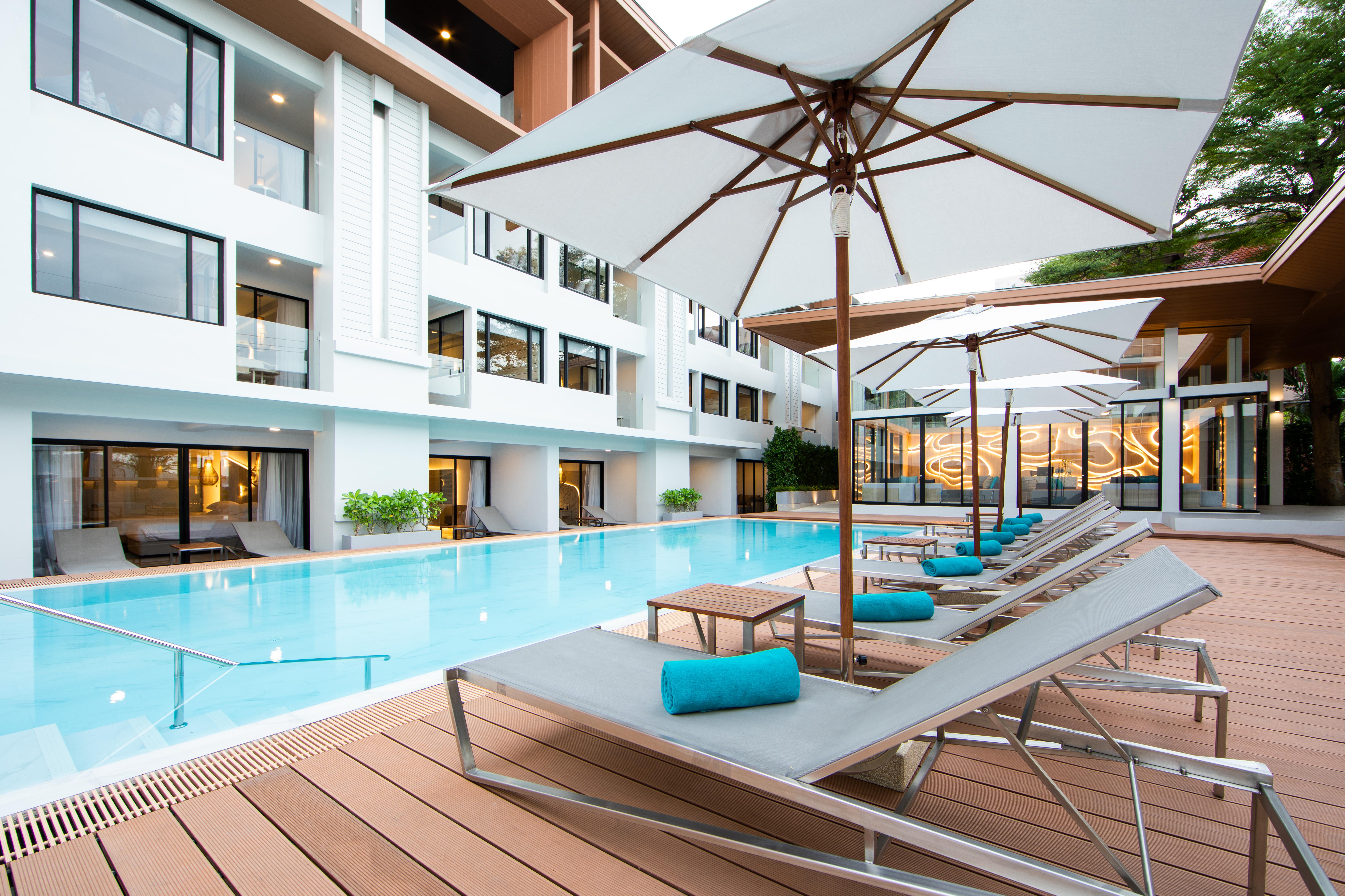 Liv Hotel Phuket Patong Beachfront Dış mekan fotoğraf