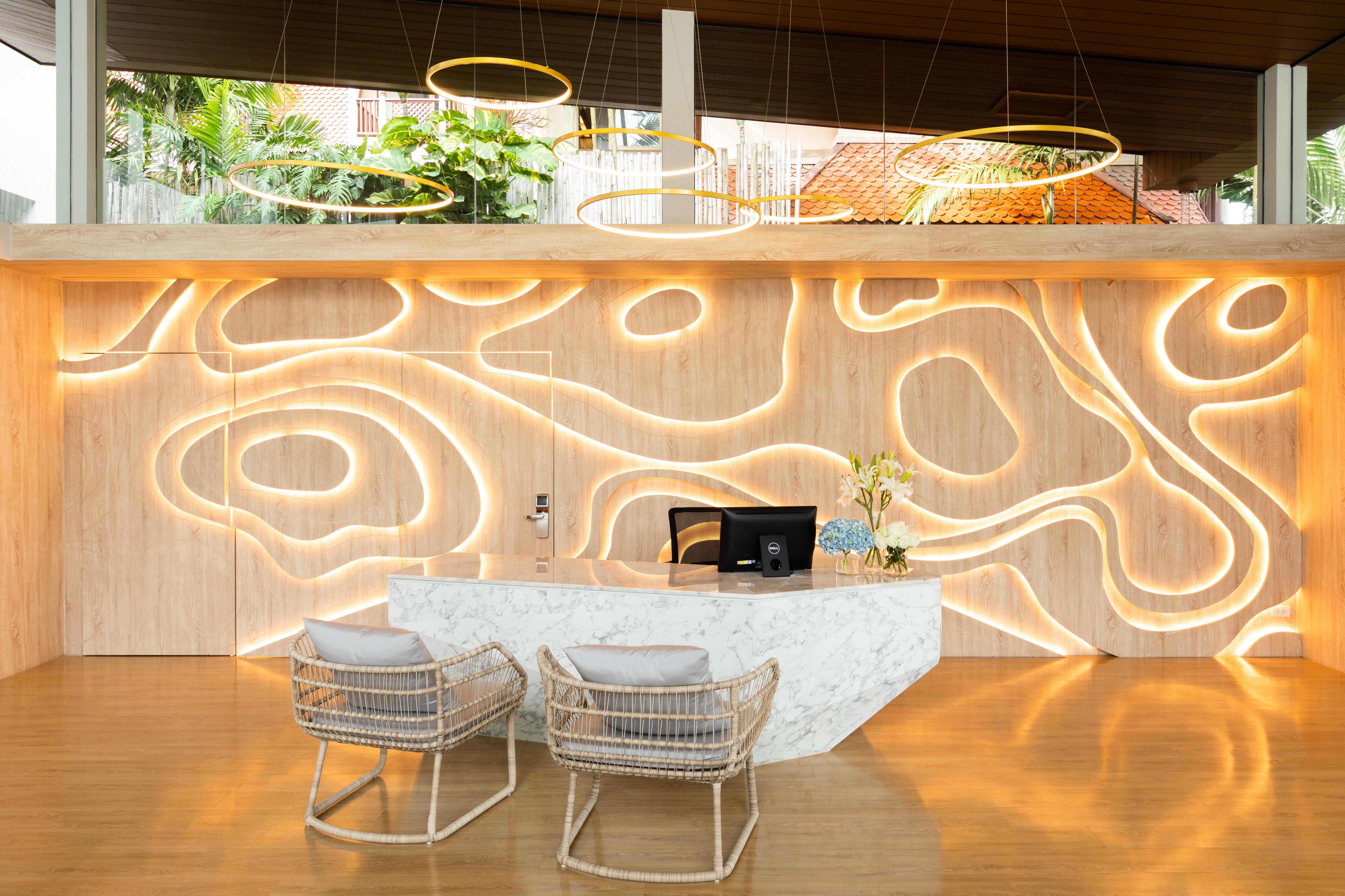 Liv Hotel Phuket Patong Beachfront Dış mekan fotoğraf