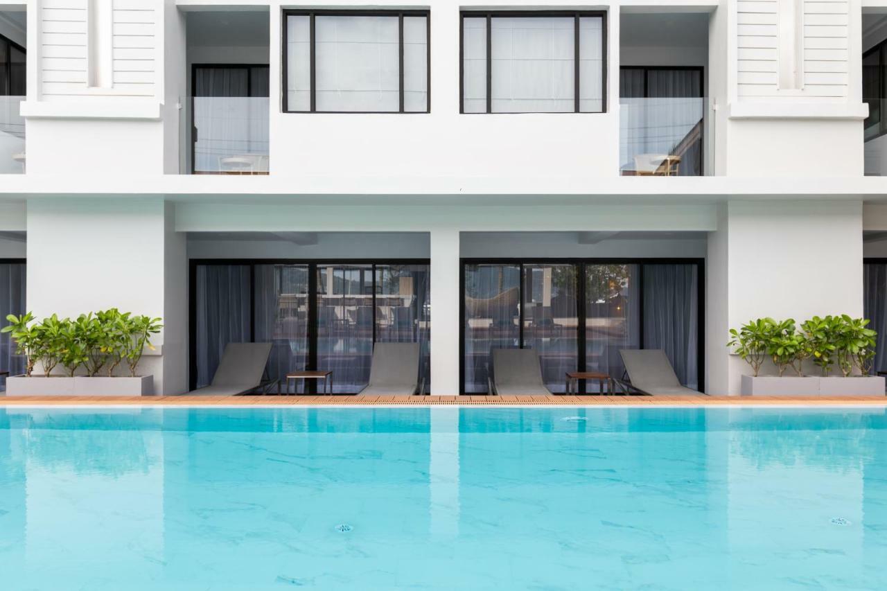 Liv Hotel Phuket Patong Beachfront Dış mekan fotoğraf