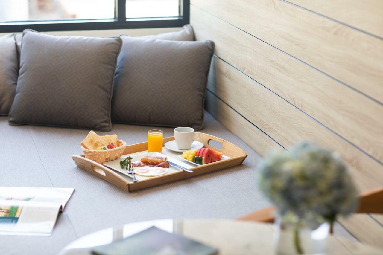 Liv Hotel Phuket Patong Beachfront Dış mekan fotoğraf