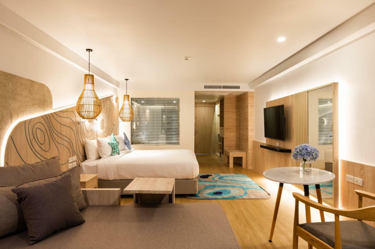 Liv Hotel Phuket Patong Beachfront Dış mekan fotoğraf